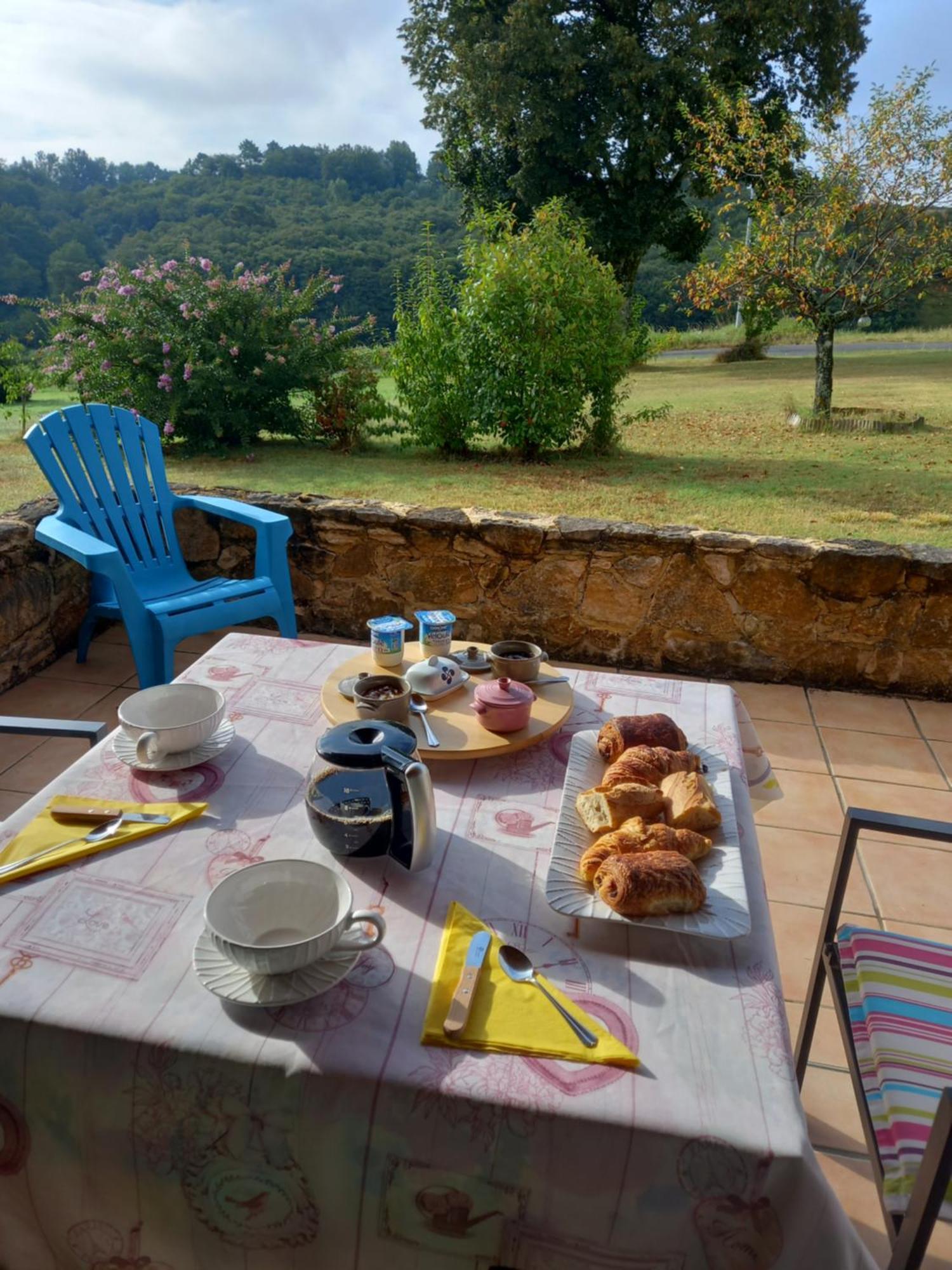 Le Chalet Des Contries ซาร์ลา-ลา-กาเนดา ภายนอก รูปภาพ
